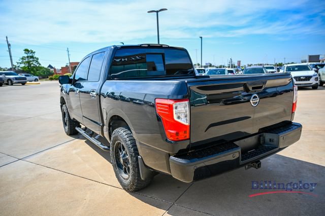 Used 2017 Nissan Titan SL RWD image 3