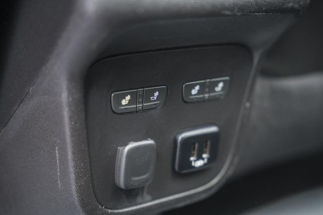 Used 2018 Chevrolet Equinox Premier AWD/4WD image 33