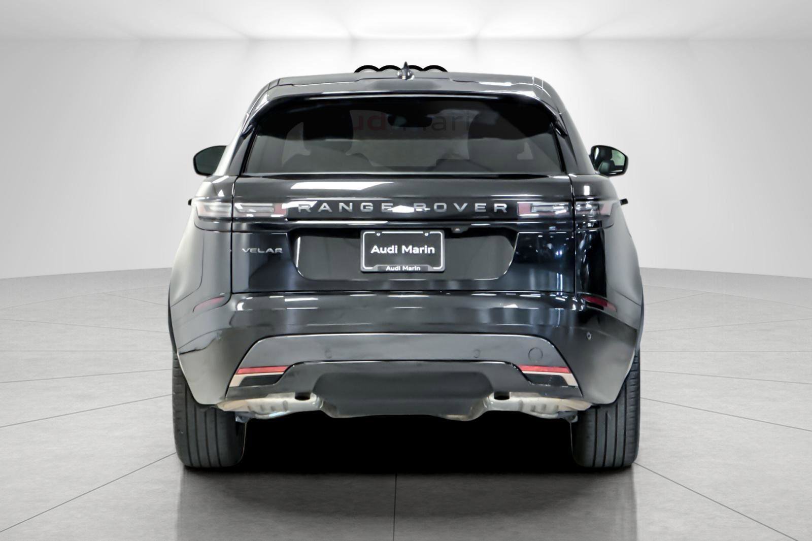 Used 2025 Land Rover Range Rover Velar Dynamic SE image 4