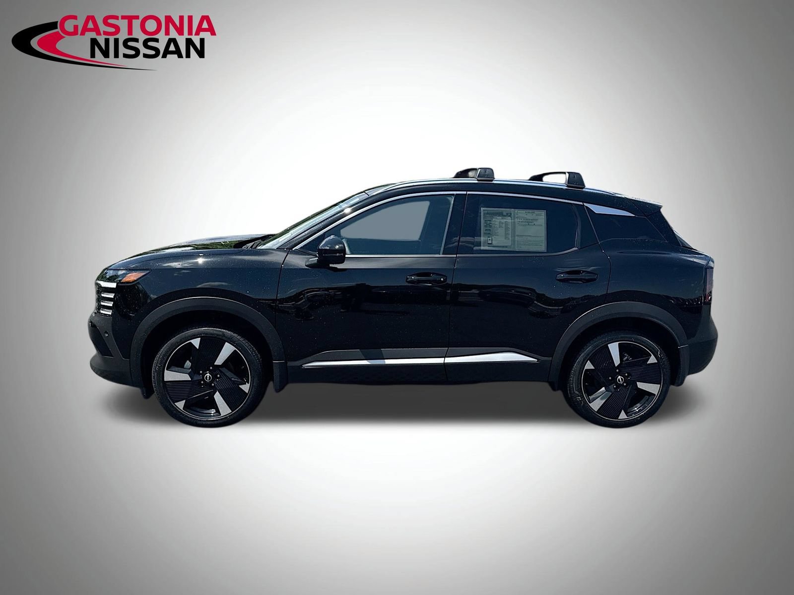 Used 2026 Nissan Kicks SR FWD image 5
