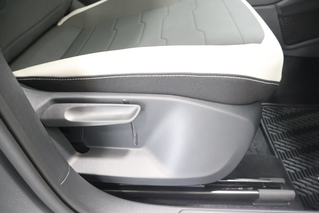 New 2026 Volkswagen Taos SE AWD/4WD image 22