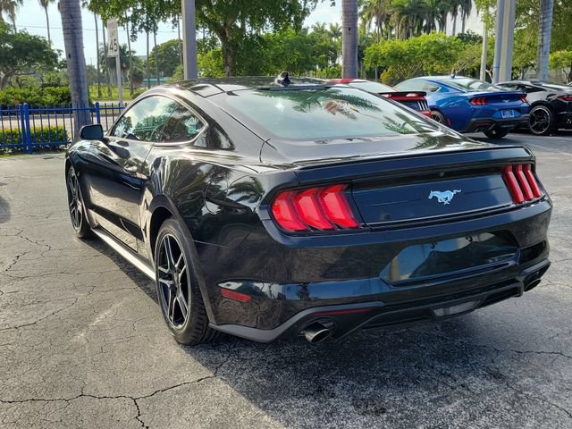 Used 2022 Ford Mustang Premium RWD image 4