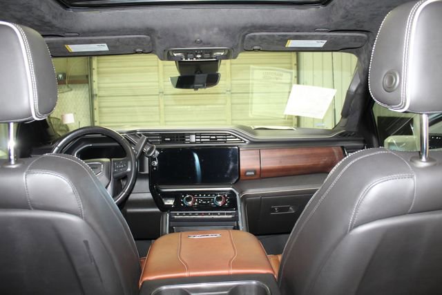 Used 2024 GMC Sierra 2500 Denali Ultimate image 17
