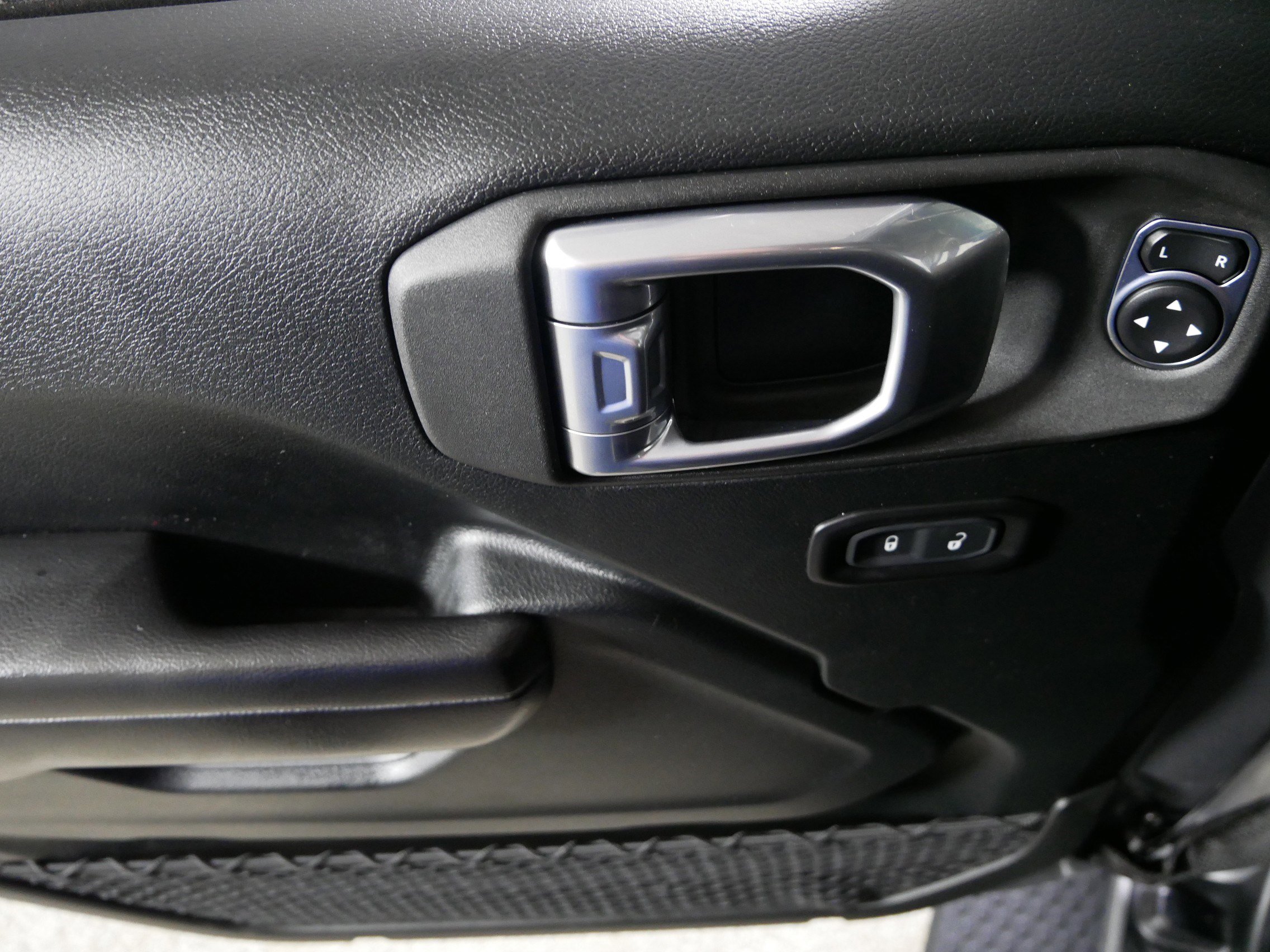 Used 2021 Jeep Wrangler Rubicon w/ Cold Weather Group image 19