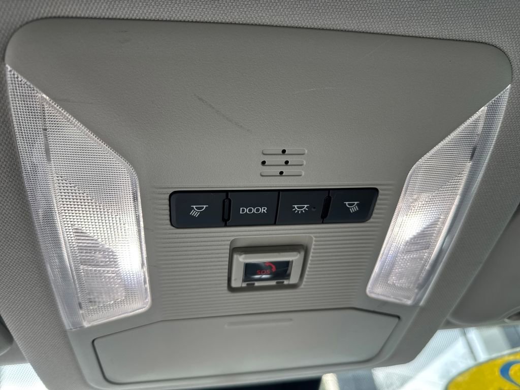 Used 2022 Toyota RAV4 LE image 22