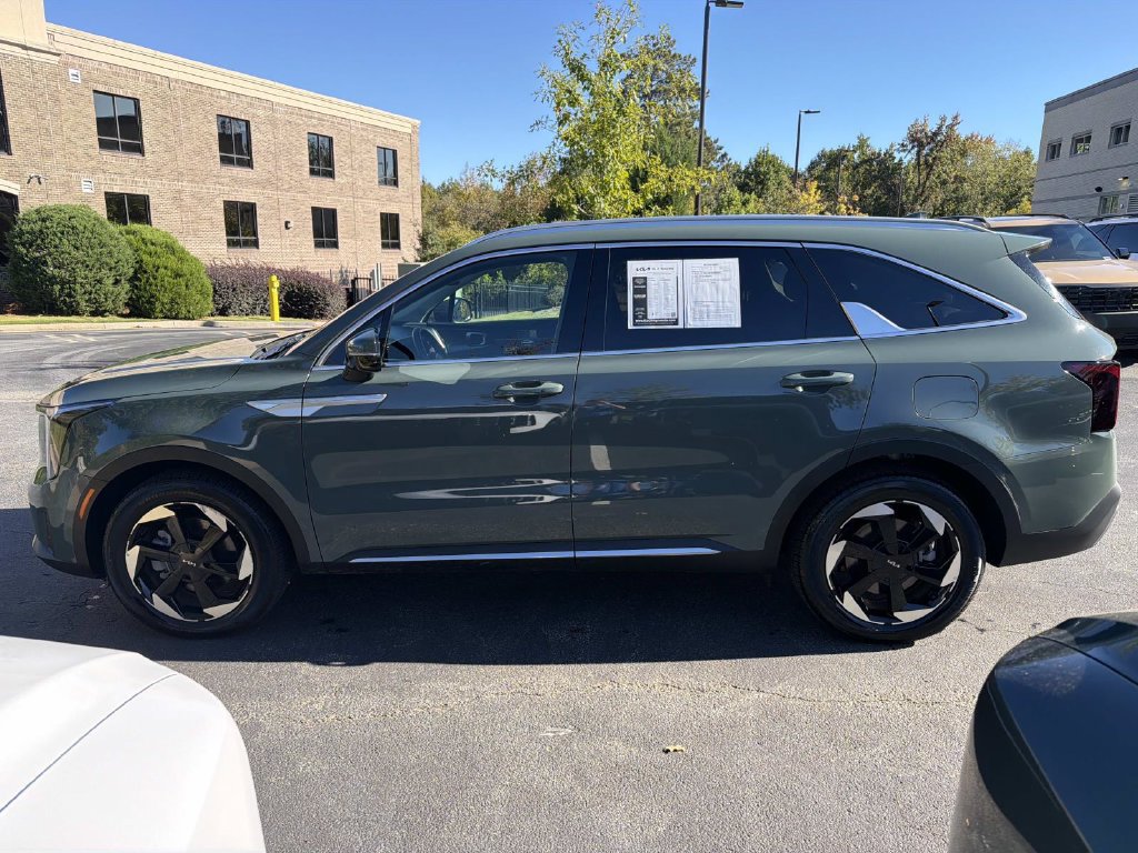 Used 2025 Kia Sorento EX w/ EX Panoramic Sunroof Package FWD image 6