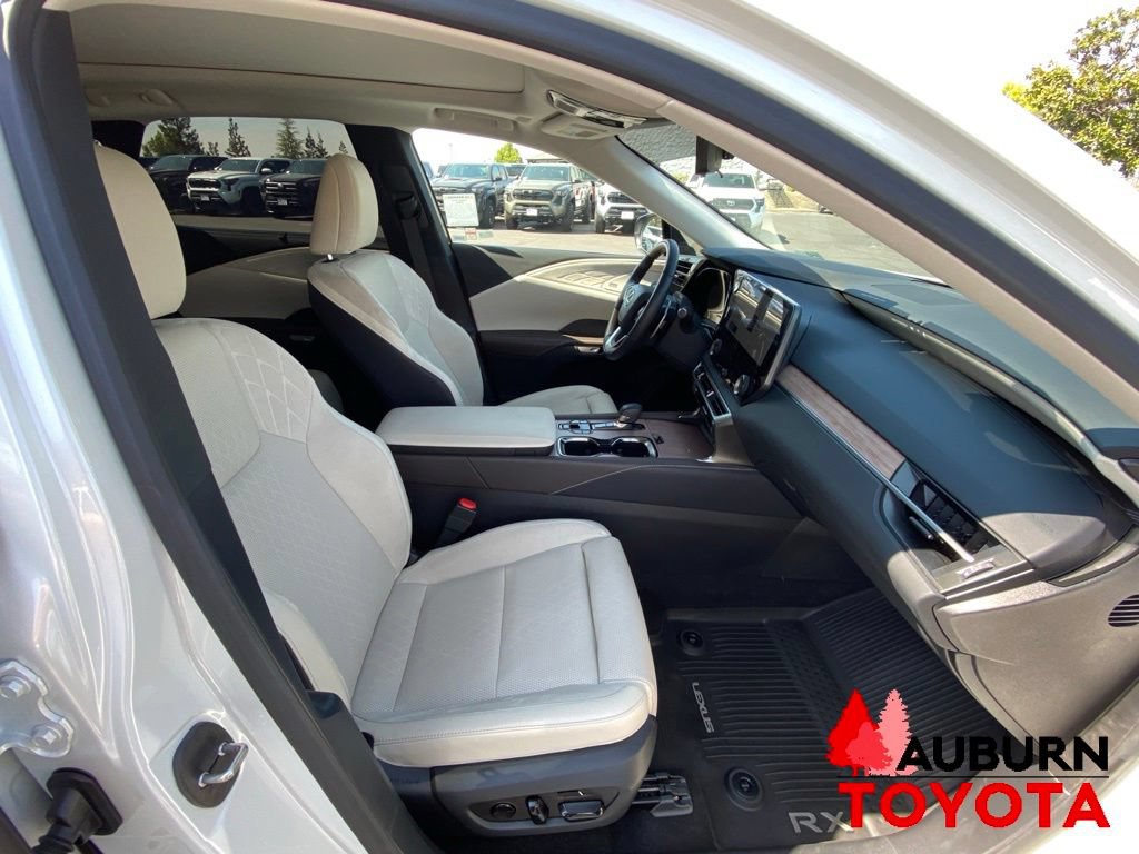 Used 2026 Lexus RX 450h AWD w/ Convenience Package image 14