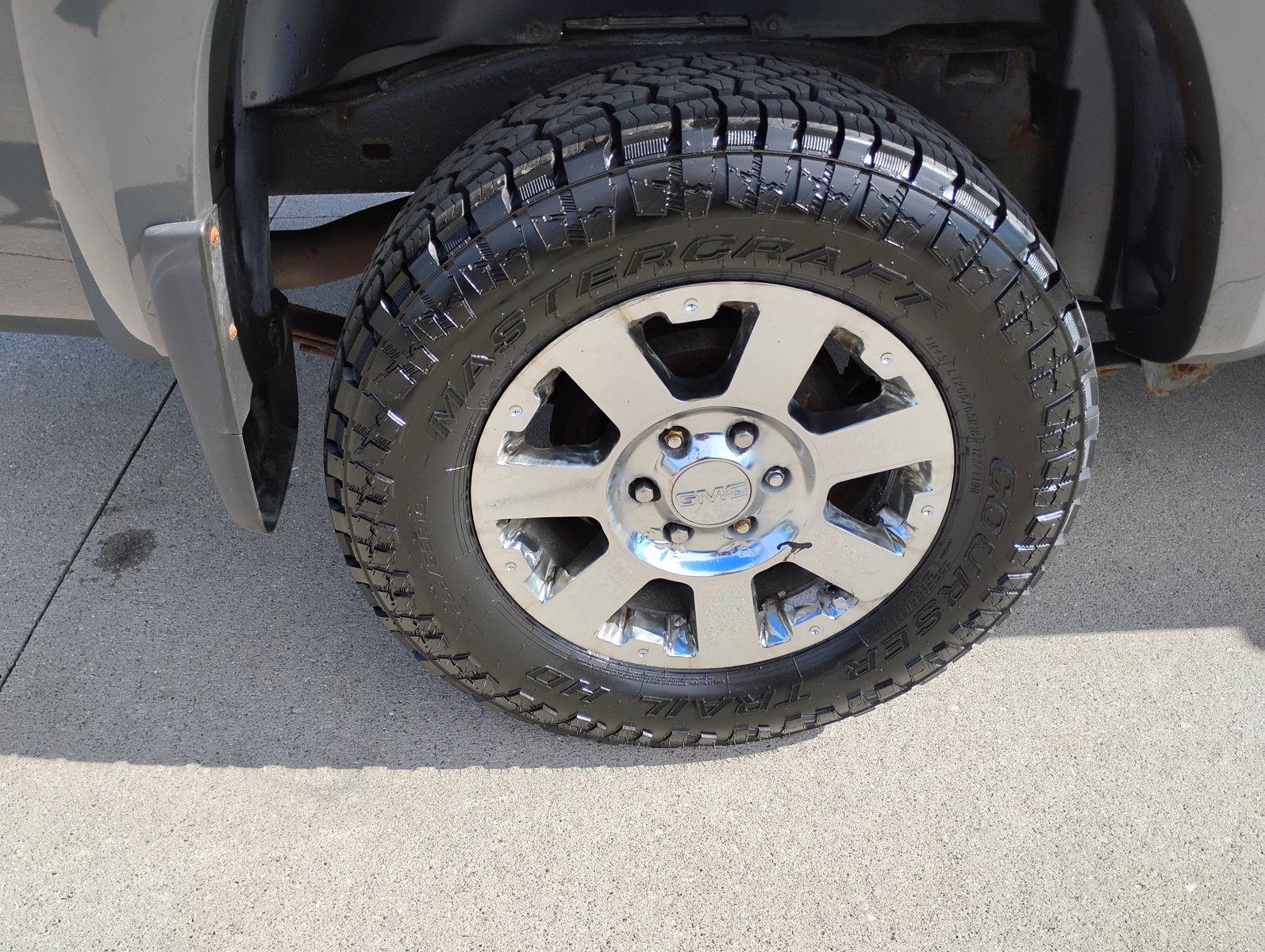 Used 2012 GMC Canyon SLE AWD/4WD image 17
