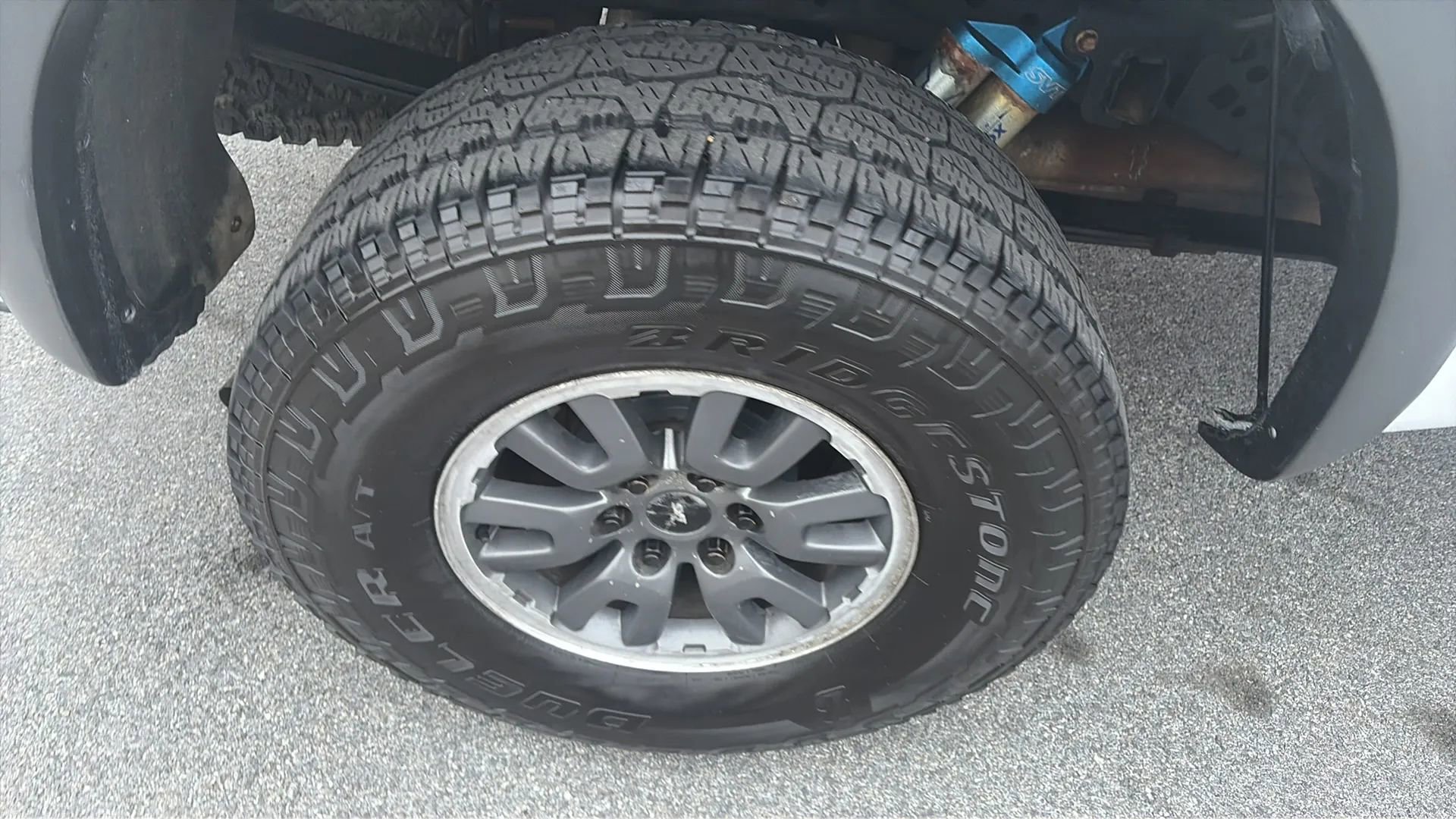 Used 2011 Ford F150 Raptor w/ Raptor Luxury Pkg image 27