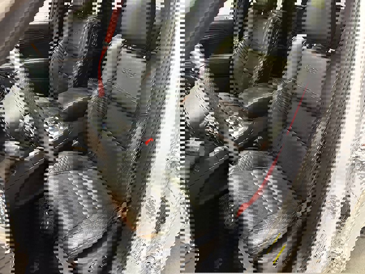 Used 2020 Jeep Grand Cherokee SRT AWD/4WD image 32