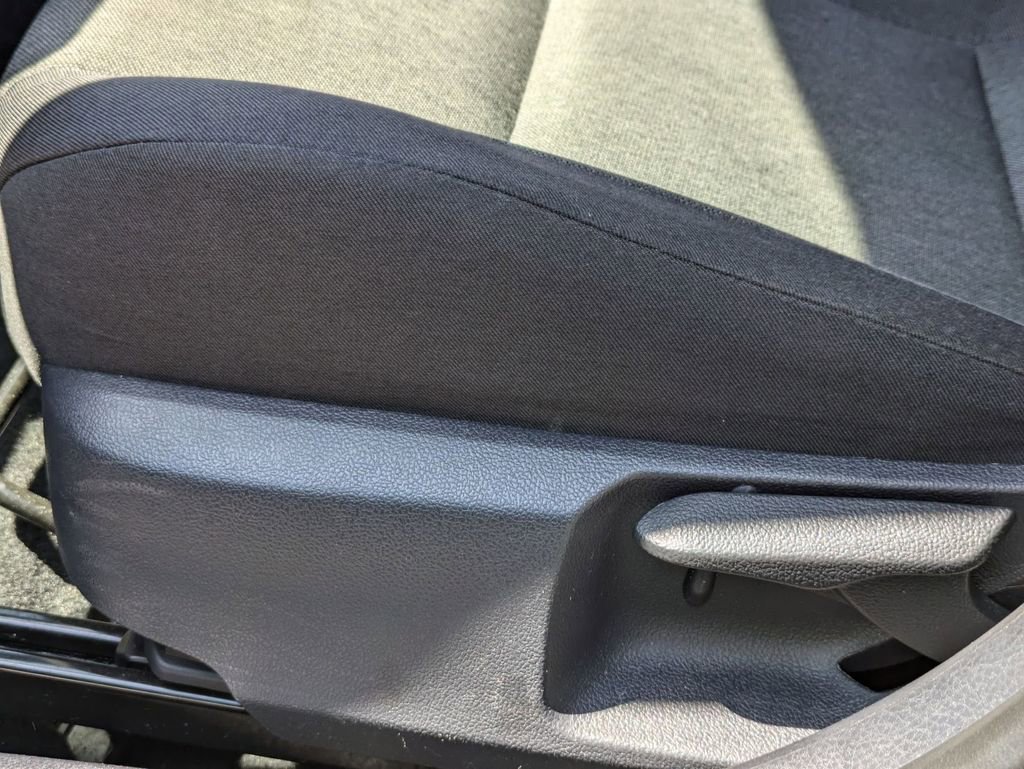 Used 2025 Toyota Camry LE image 15