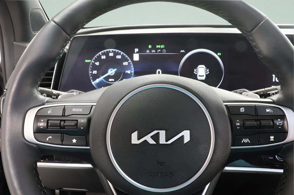 Used 2025 Kia Sportage SX Prestige image 11