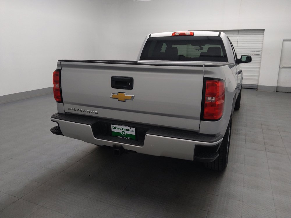 Used 2018 Chevrolet Silverado 1500 Custom w/ Custom Value Package RWD image 7