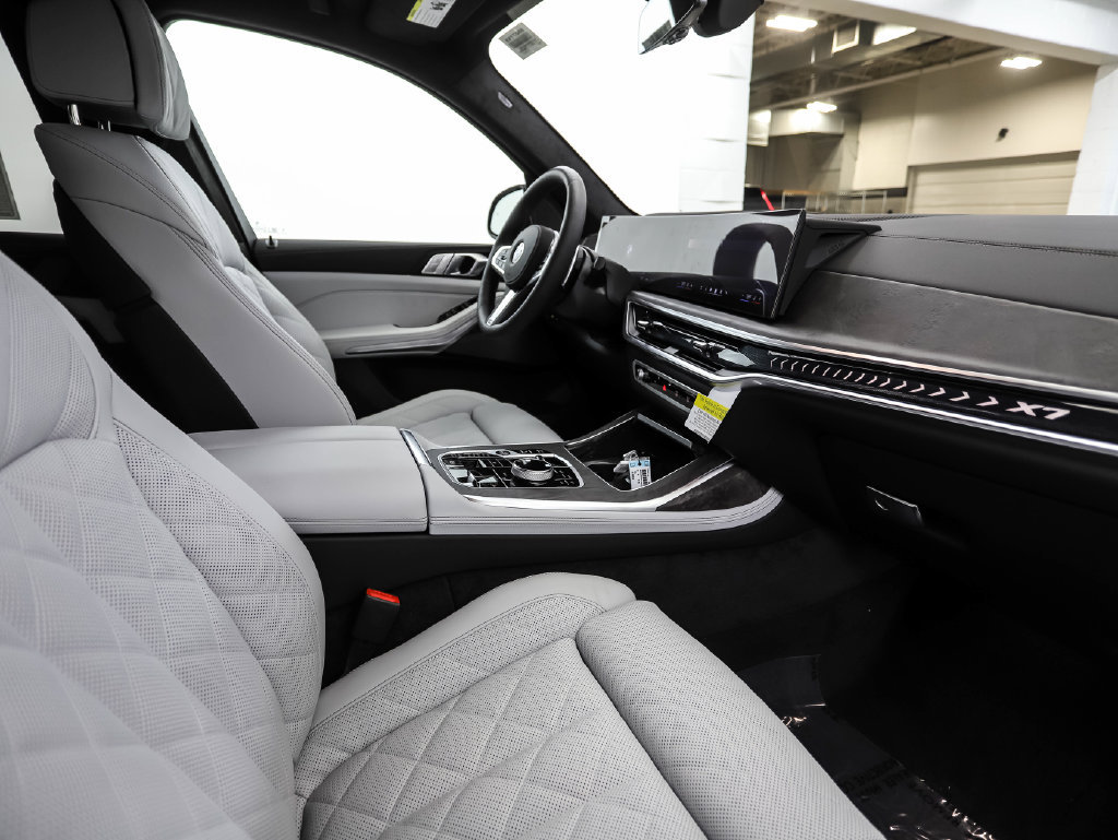 New 2027 BMW X7 xDrive40i w/ Executive Package AWD/4WD image 36