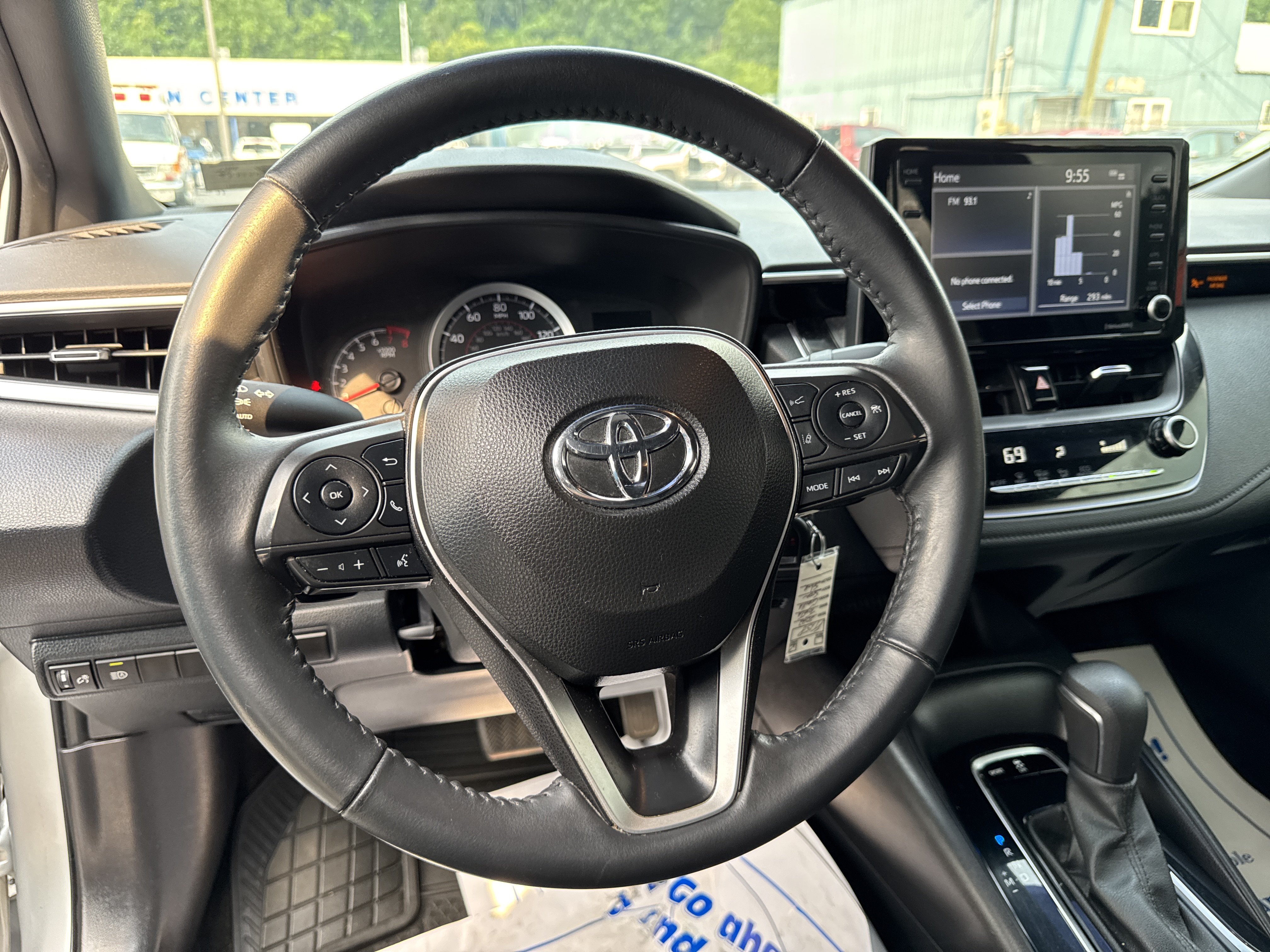 Used 2022 Toyota Corolla SE FWD image 11