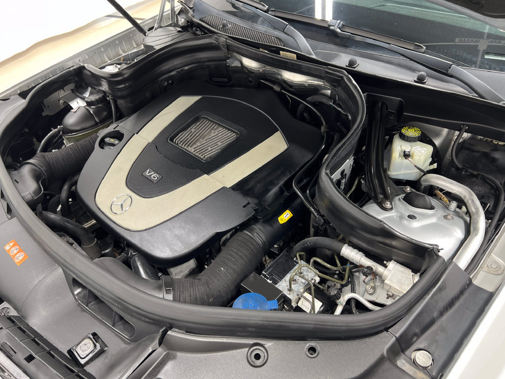 Used 2012 Mercedes-Benz GLK 350 4MATIC image 28