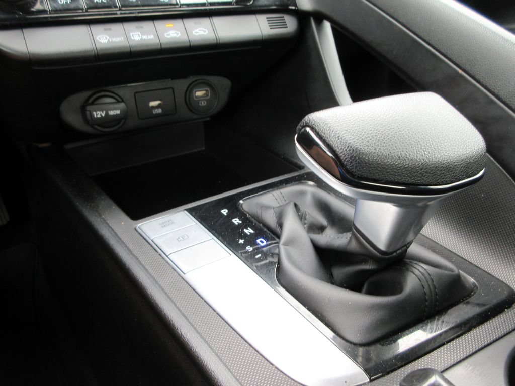 Used 2022 Hyundai Elantra SEL FWD image 27