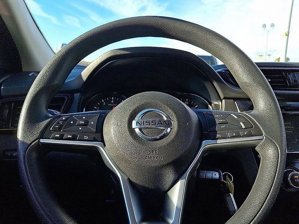 Used 2022 Nissan Rogue Sport S image 13