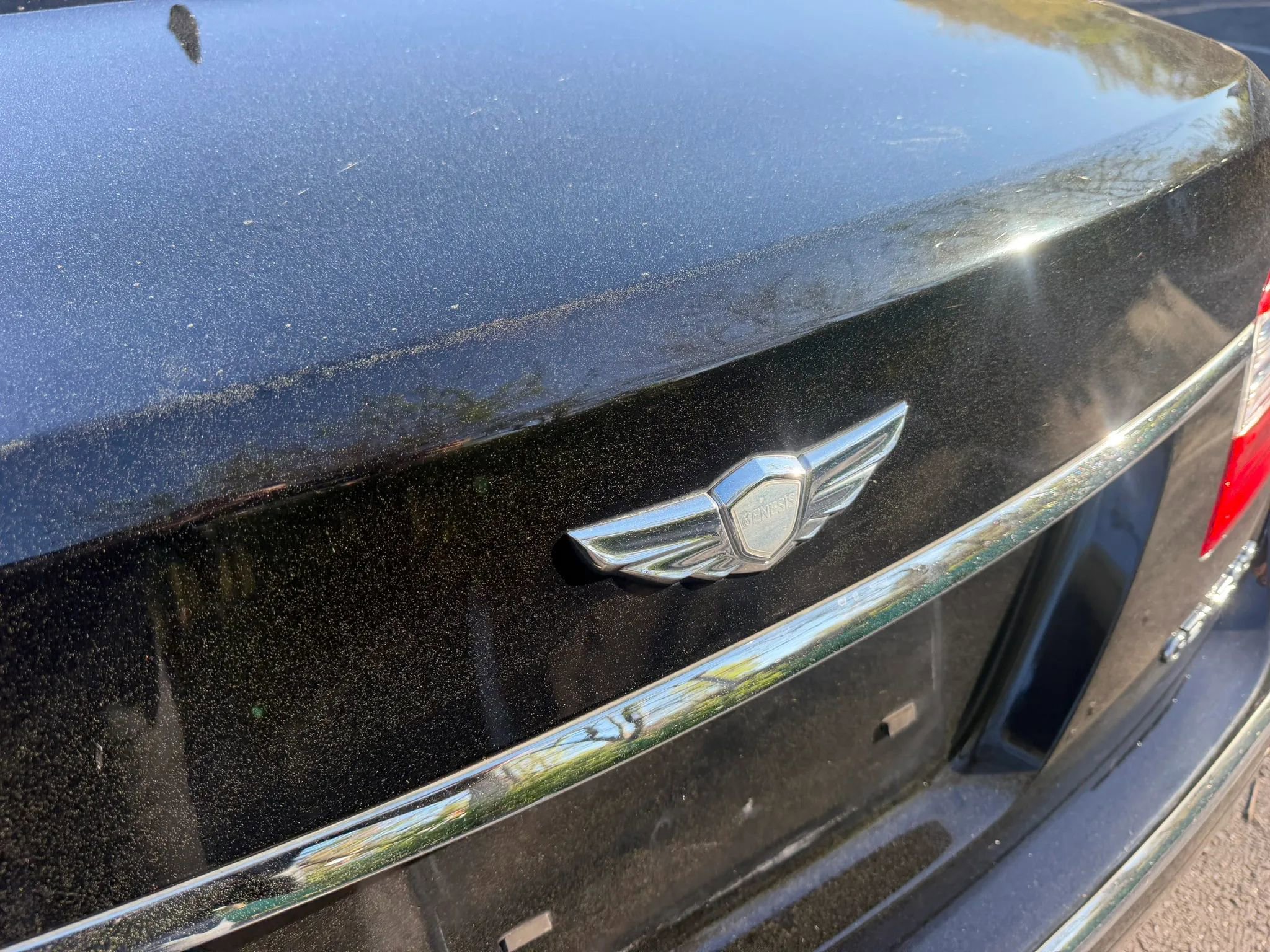 Used 2012 Hyundai Genesis 3.8 w/ Premium Pkg image 12