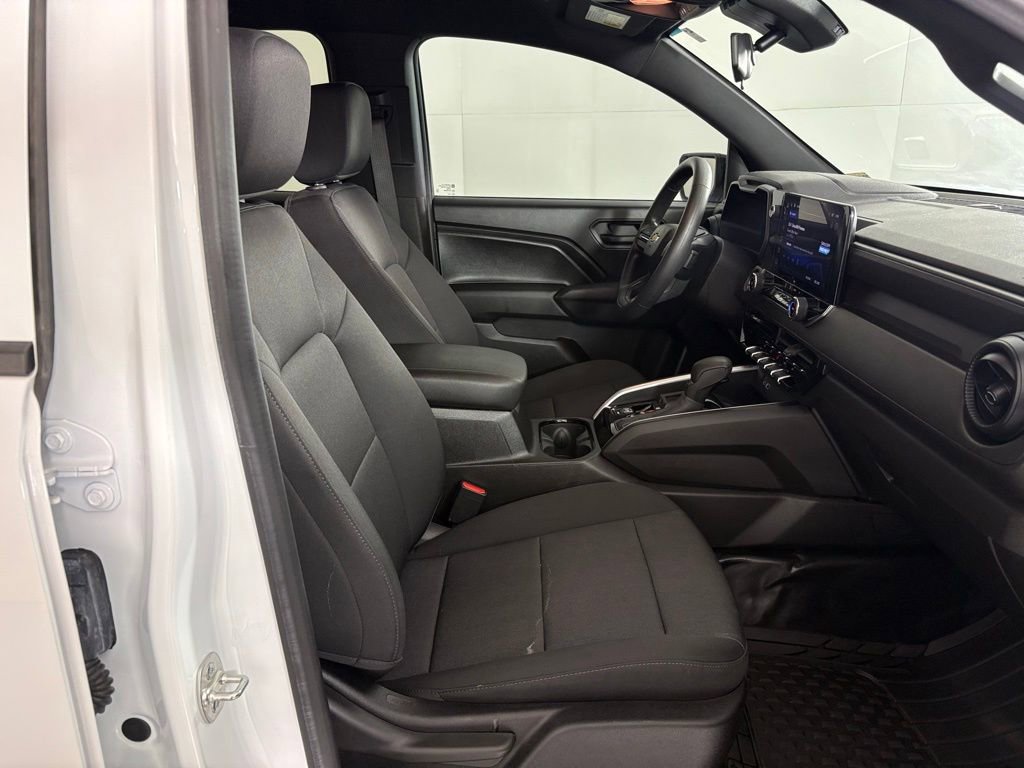 Used 2024 Chevrolet Colorado W/T w/ Safety Package image 47