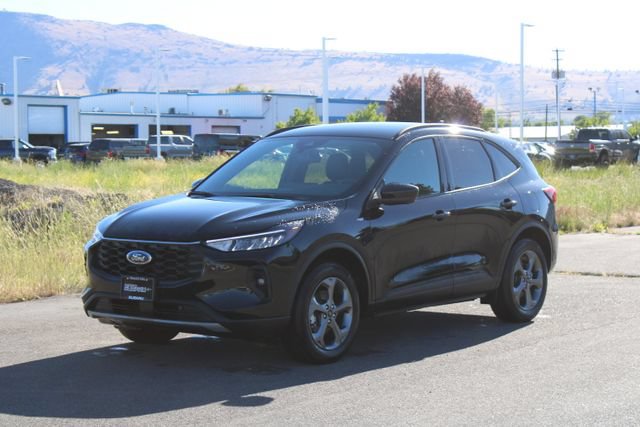 Used 2025 Ford Escape ST-Line Select w/ Tech Pack #2 AWD/4WD image 8