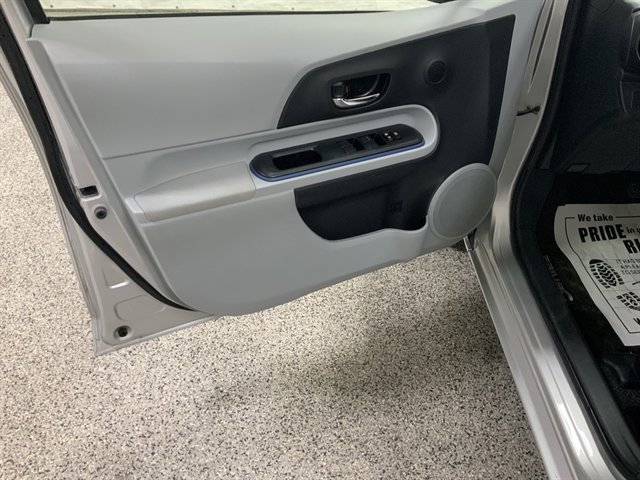 Used 2013 Toyota Prius C Three FWD image 15