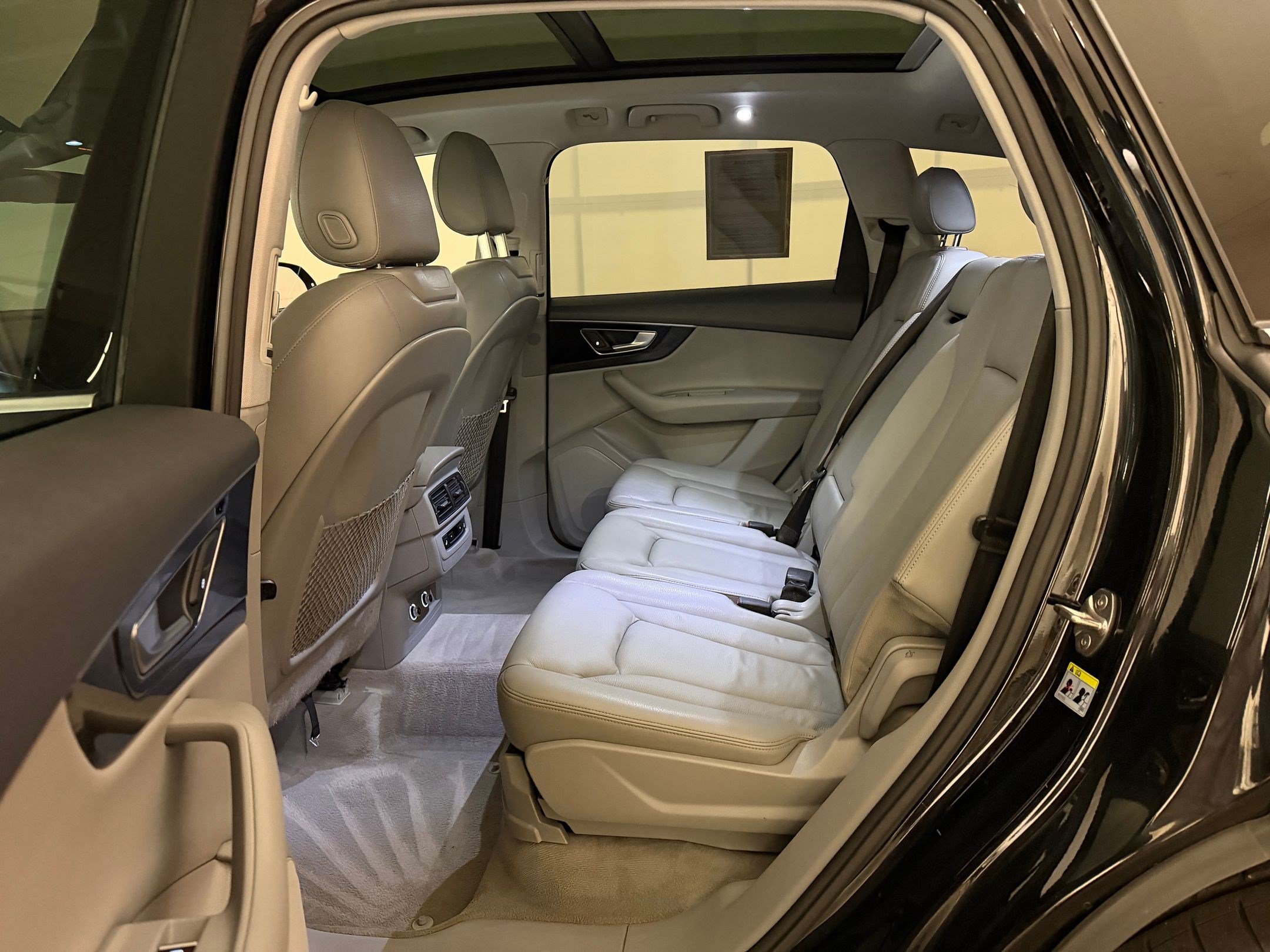 Used 2019 Audi Q7 3.0T Premium AWD/4WD image 24