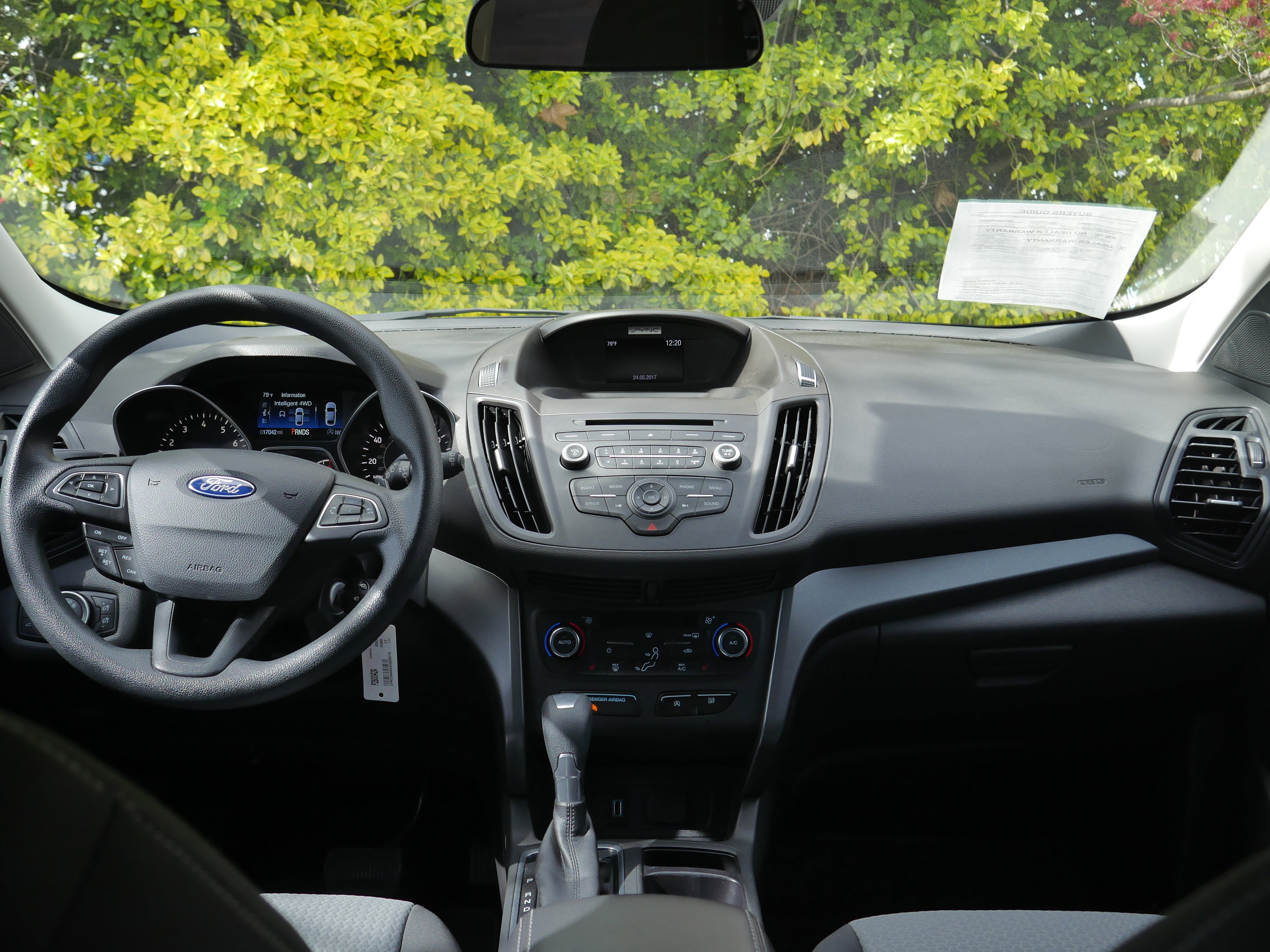 Used 2017 Ford Escape SE image 9