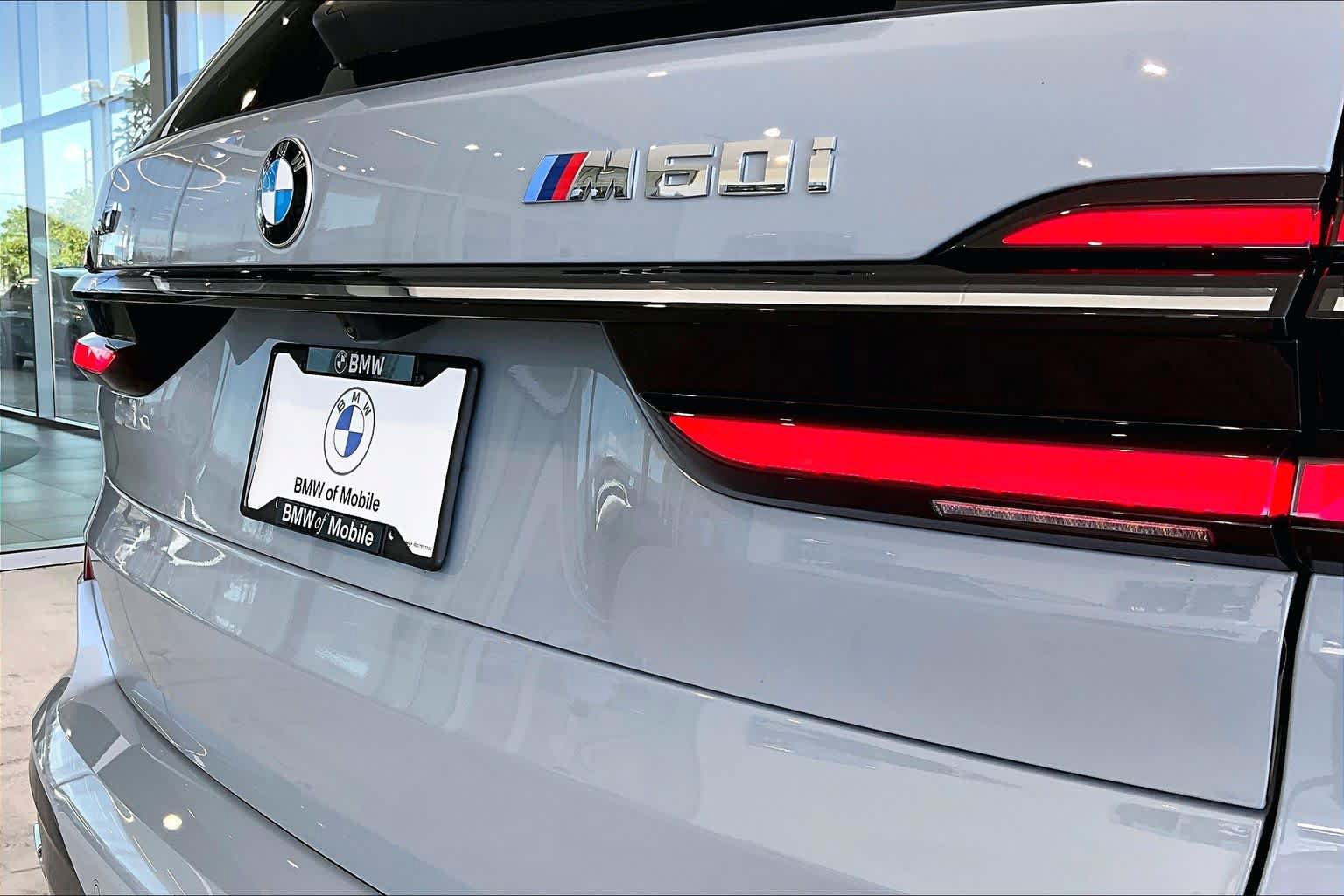 Used 2026 BMW X7 M60i AWD/4WD image 9