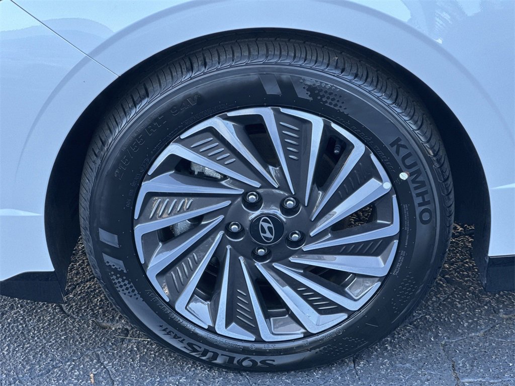 Used 2025 Hyundai Sonata SEL image 11