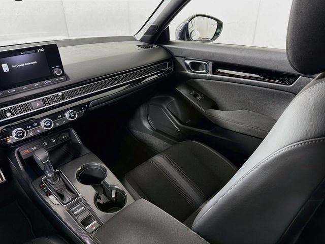 Used 2025 Honda Civic Sport image 29