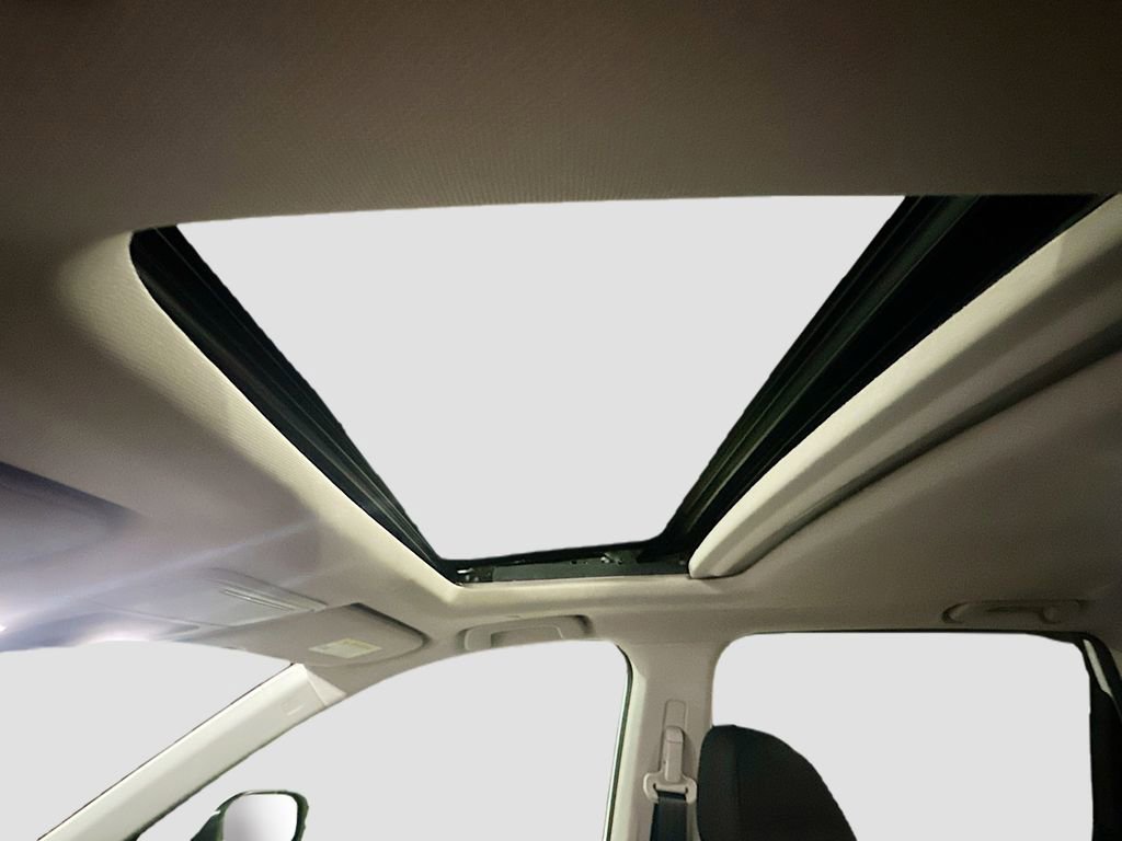 Used 2023 Honda CR-V EX image 16