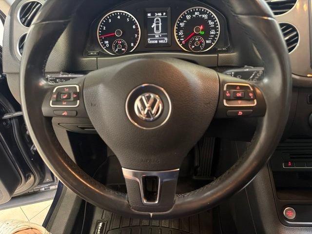 Used 2016 Volkswagen Tiguan SEL FWD image 14
