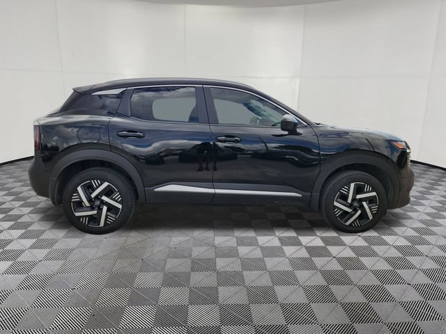 Used 2026 Nissan Kicks SV FWD image 4