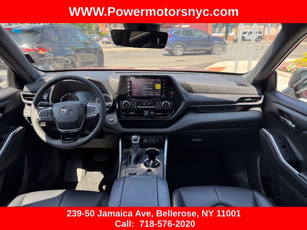 Used 2022 Toyota Highlander XSE FWD image 37