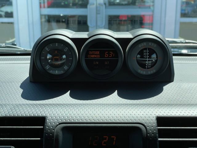 Used 2014 Toyota FJ Cruiser 4WD w/ Upgrade Package image 24