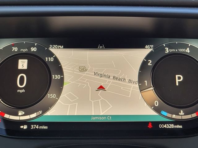 Used 2025 Land Rover Range Rover Sport image 29