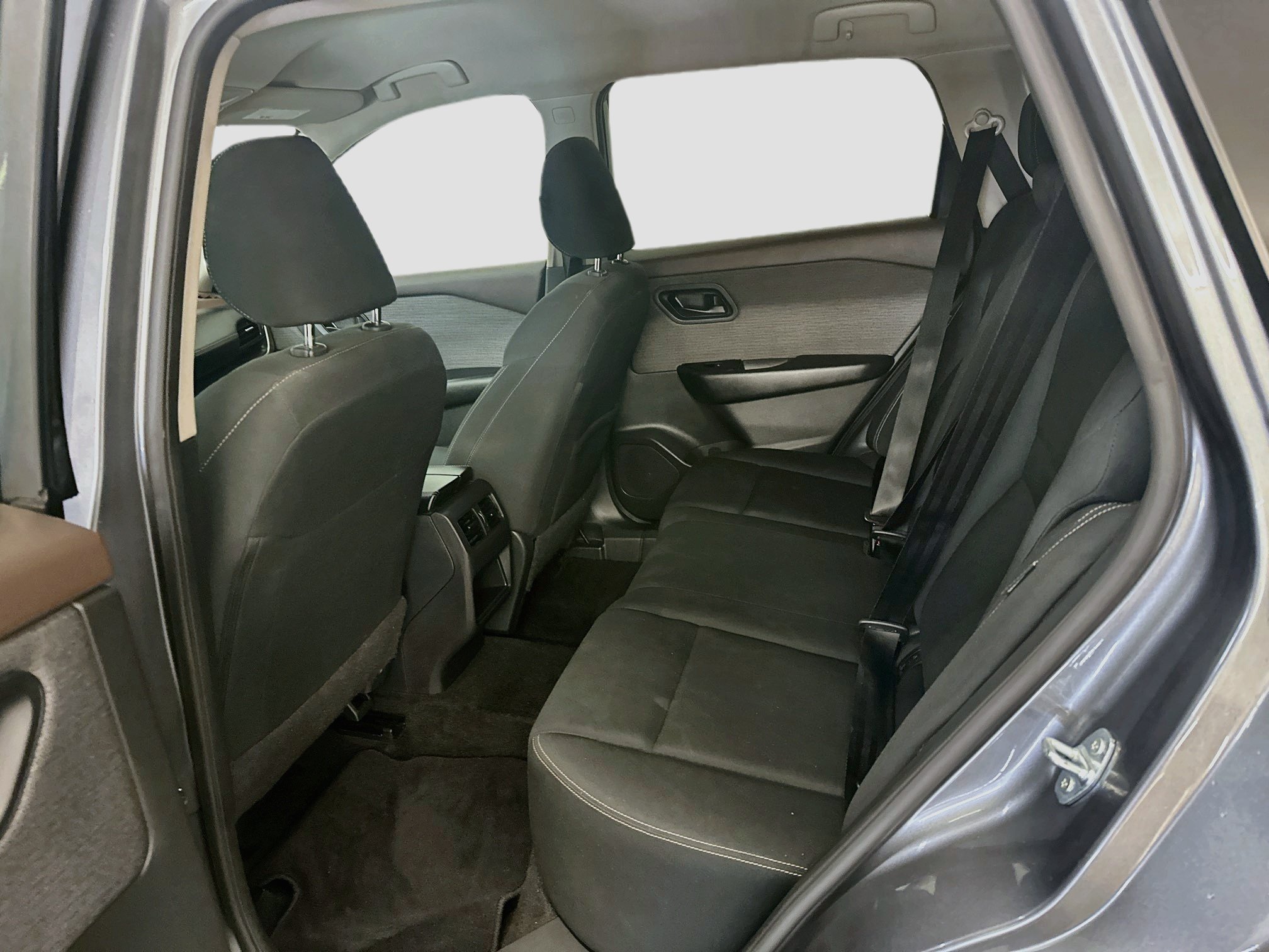 Used 2023 Nissan Rogue S AWD/4WD image 28