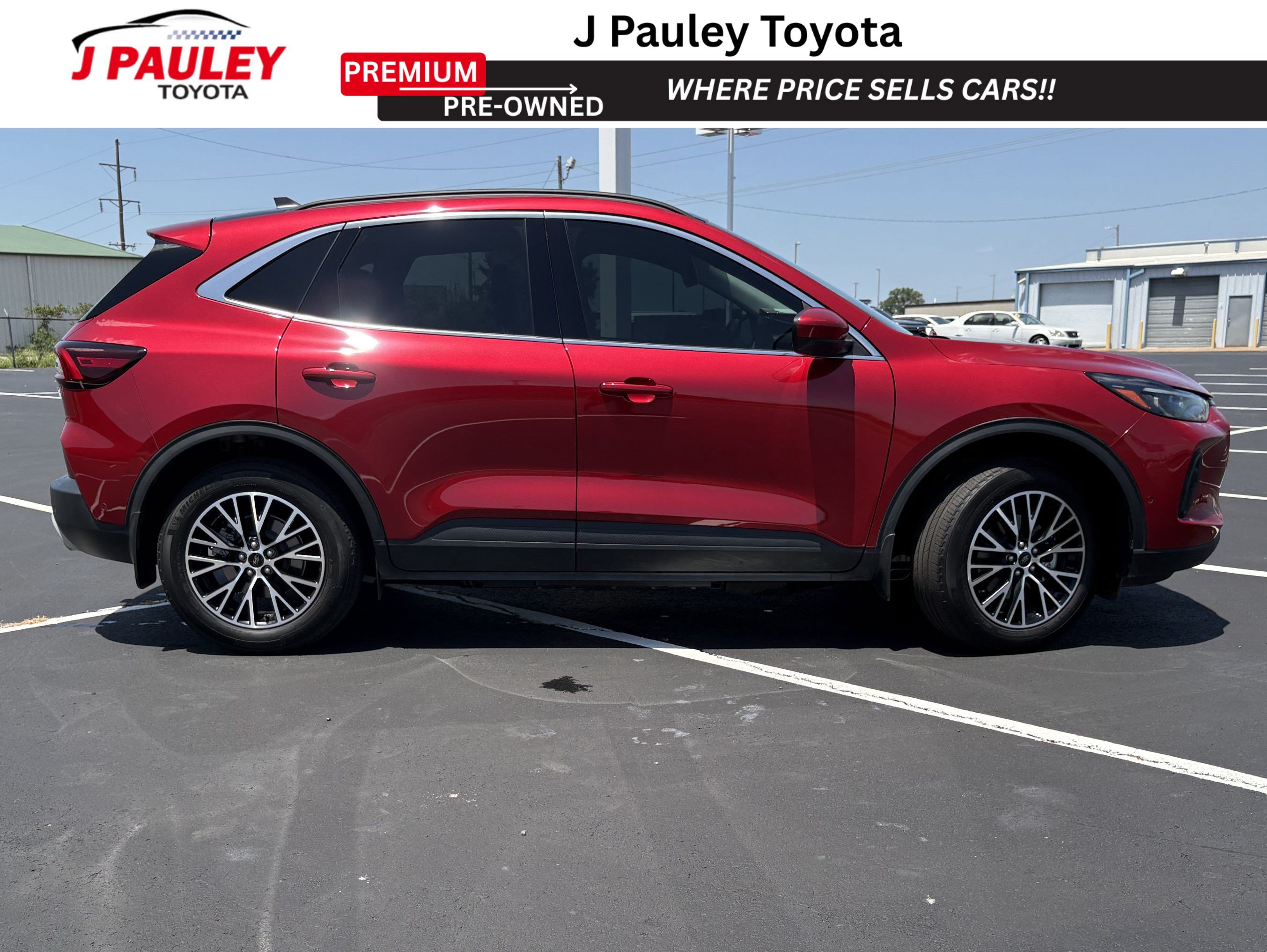 Used 2024 Ford Escape SE w/ PHEV Premium Package FWD image 4