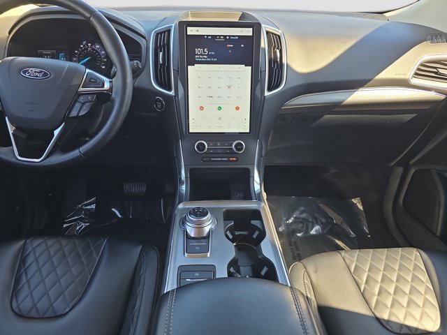 Used 2024 Ford Edge Titanium image 14