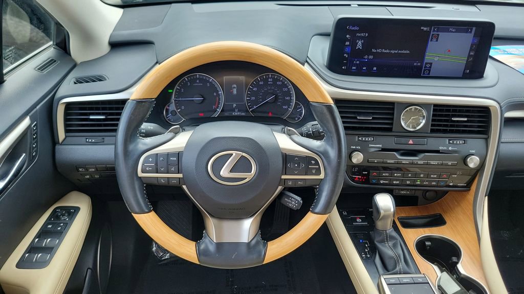 Used 2021 Lexus RX 350L Premium w/ Premium Package image 12