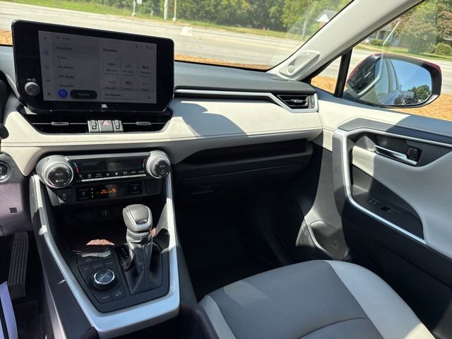 Used 2024 Toyota RAV4 Limited image 25