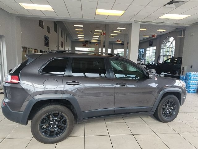 Used 2021 Jeep Cherokee Trailhawk w/ Sun, Sound & Nav Group AWD/4WD image 10