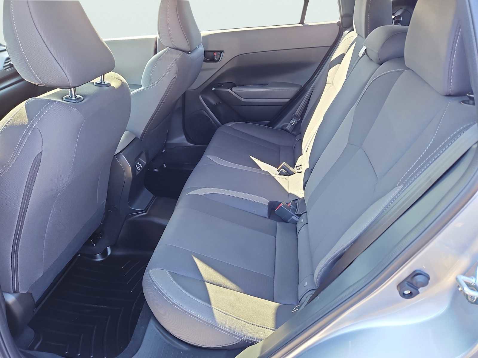 Used 2025 Subaru Crosstrek 2.0i Premium AWD/4WD image 32