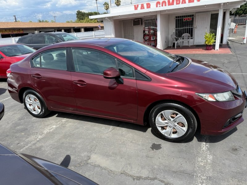 Used 2013 Honda Civic LX image 3