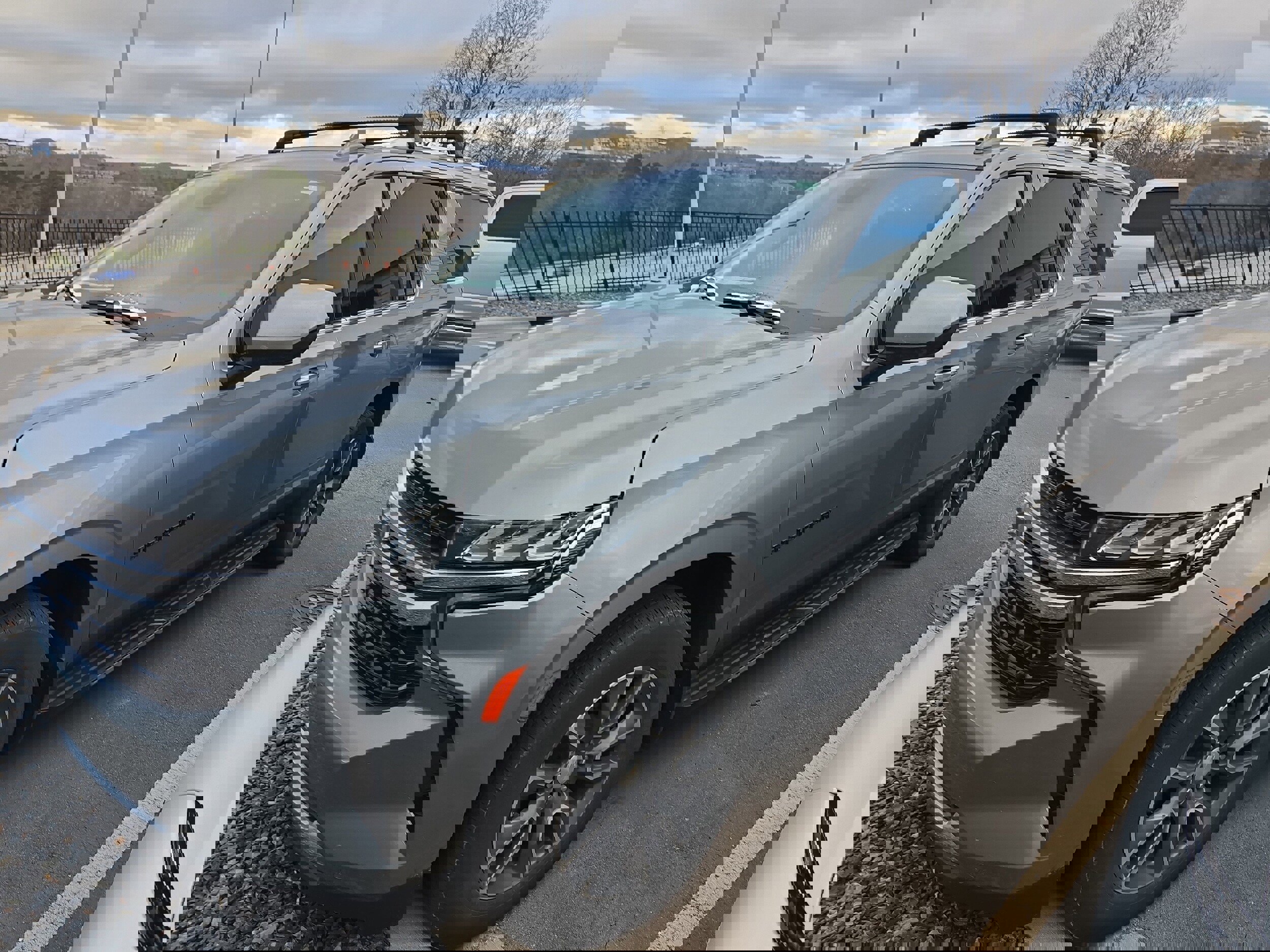 Used 2023 Chevrolet Suburban LS w/ Driver Alert Package image 4