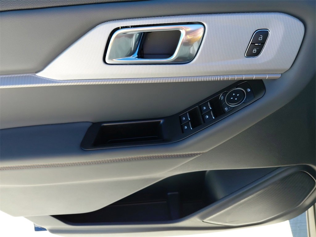 New 2026 Ford Explorer Active image 31