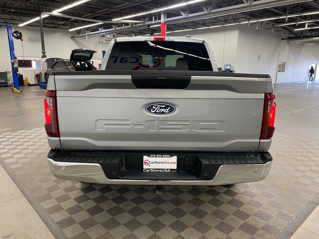 Used 2025 Ford F150 XLT w/ Equipment Group 301A Standard AWD/4WD image 9