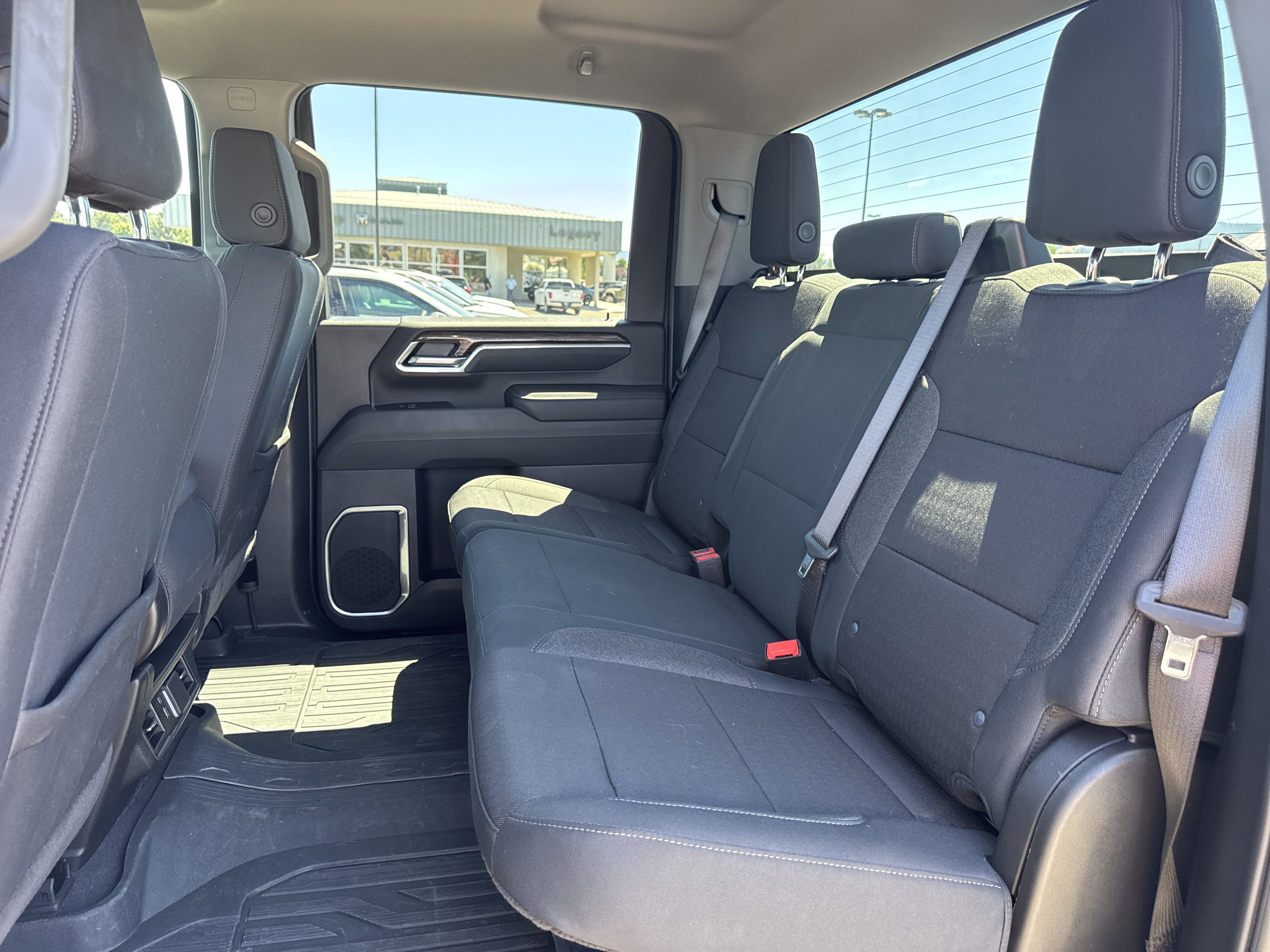 Used 2025 GMC Sierra 3500 SLE AWD/4WD image 24
