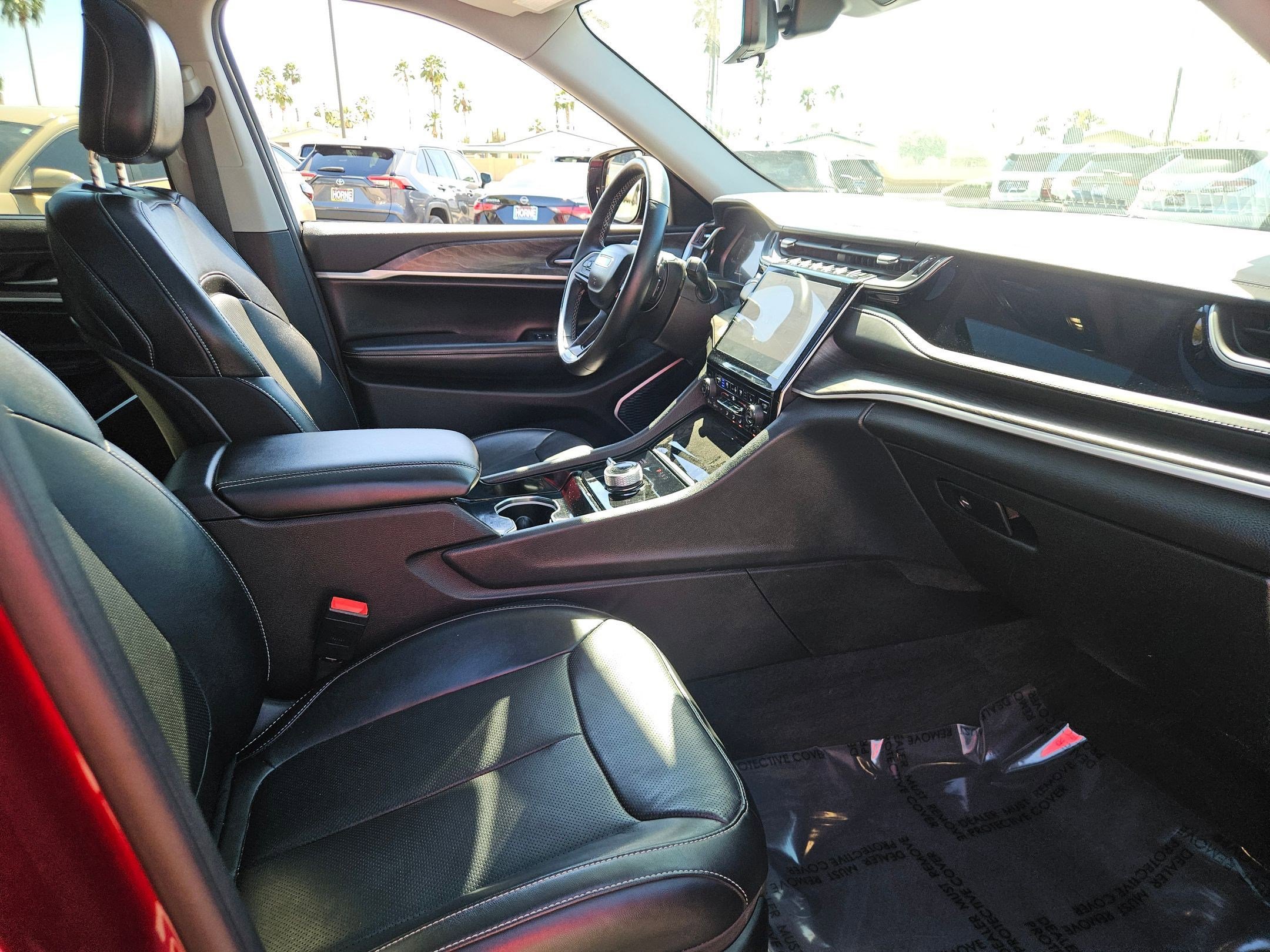 Used 2022 Jeep Grand Cherokee L Limited w/ Luxury Tech Group II image 26